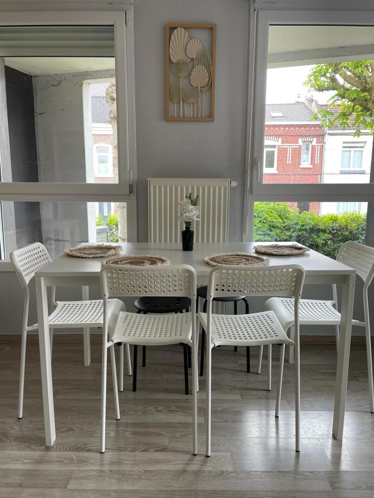 Appartement 2 Chambres Avec Terrasse Et Garage Saint-Andre-lez-Lille Kültér fotó